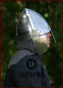 Spangenhelm mit Wangenklappen und Brünne, Gr. M Schaukampf